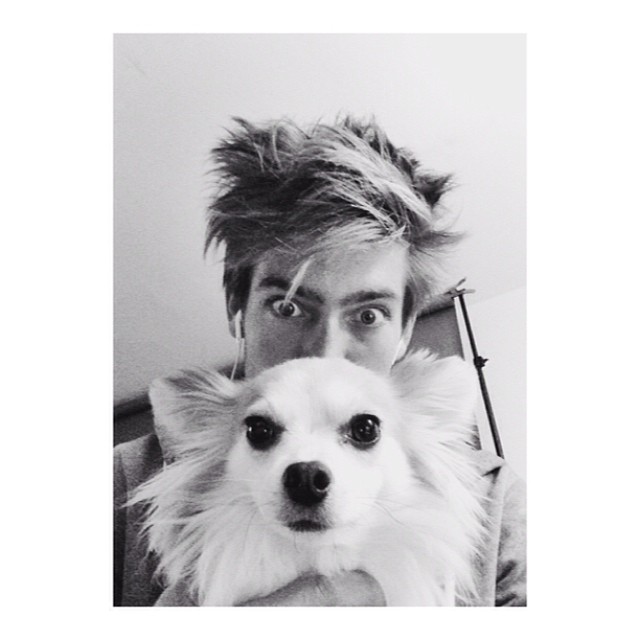 Justin Hopwood posts a selfie with the pup.