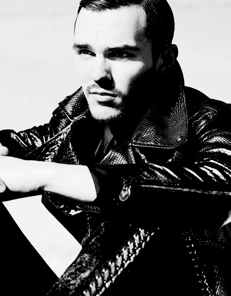 nicholas-hoult-vman-photos-007