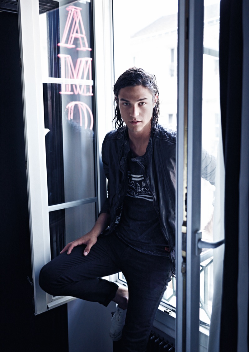 scotch-and-soda-spring-summer-2014-campaign-miles-mcmillan-photos-006