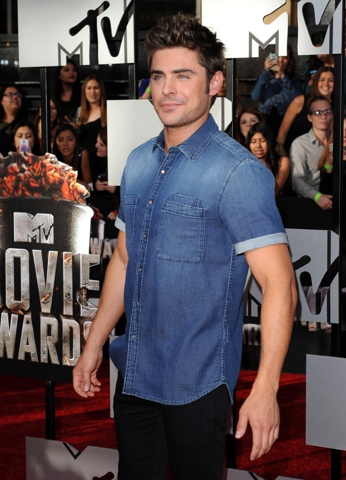 Zac Efron Wins Best Shirtless Performance at MTV Movie Awards in Neil Barrett