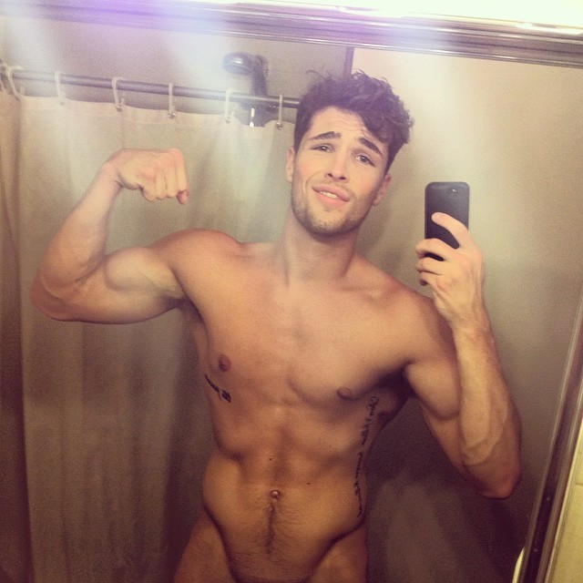 Edward Wilding is shameless - bathroom selfie!