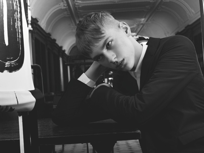 dior-homme-fall-2014-catalogue-photo-010