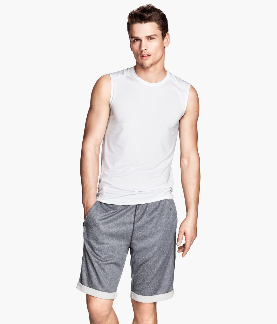 Simon Nessman Gets Sporty in H&M Activewear – The Fashionisto