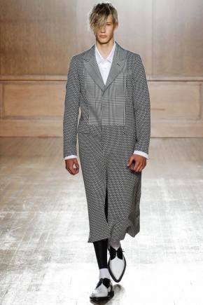 Alexander McQueen Spring Summer 2015 London Collections Men 012