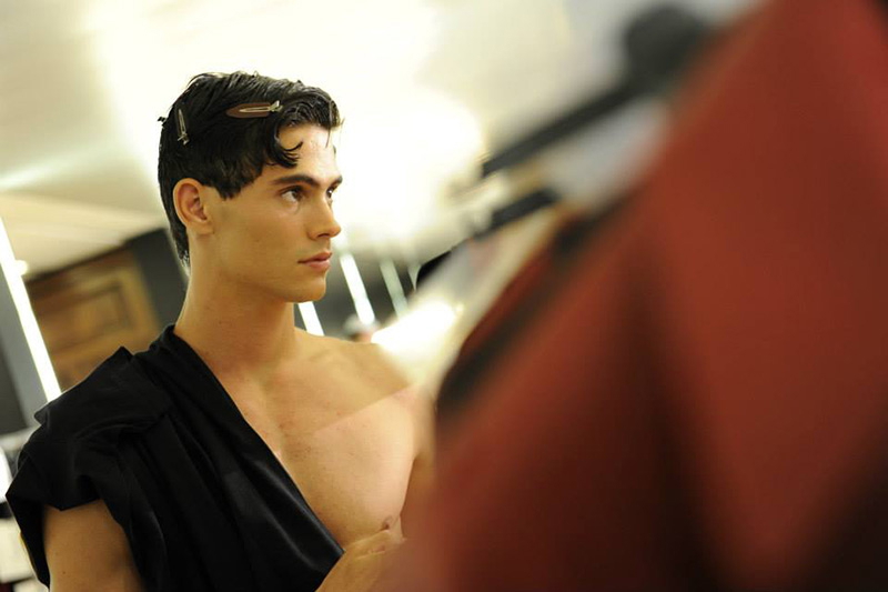 Dolce-Gabbana-Spring-Summer-2015-Behind-the-Scenes-Models-007