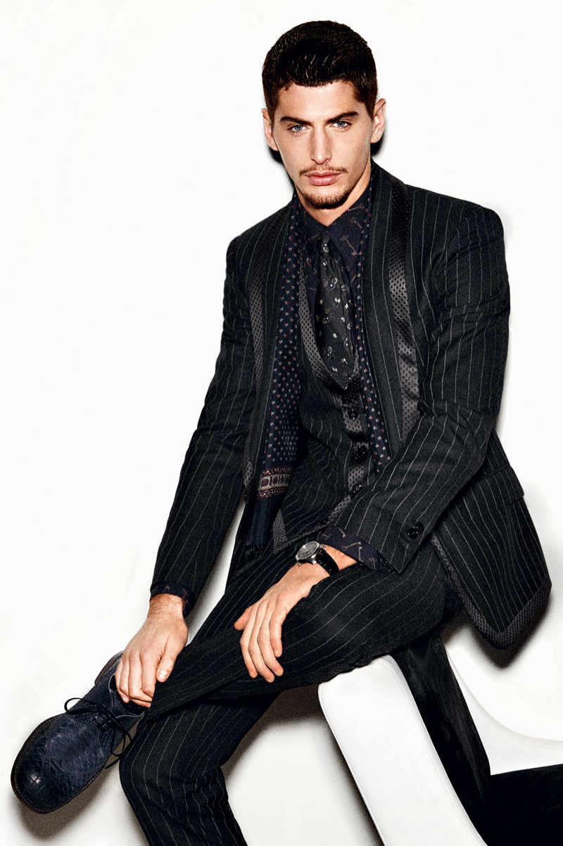 Dolce-and-Gabbana-Fall-Winter-2014-Men-Look-Book-Model-Images-007