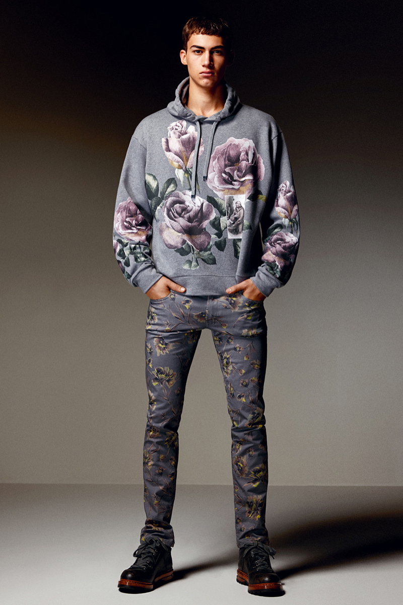 Dolce-and-Gabbana-Fall-Winter-2014-Men-Look-Book-Model-Images-056