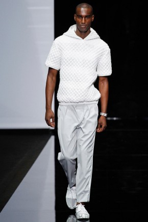 Emporio Armani Men Spring Summer 2015 Milan Fashion Week 020