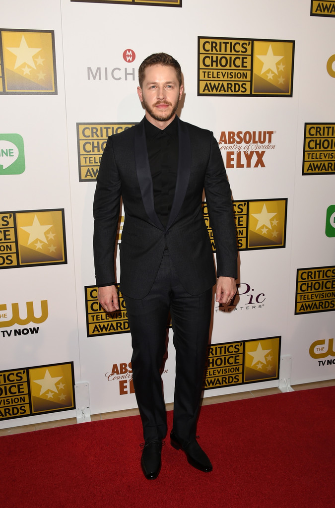 'Once Upon A Time' actor Josh Dallas shines in a shawl collar look from Z Zegna at the Critics Choice Television Awards.