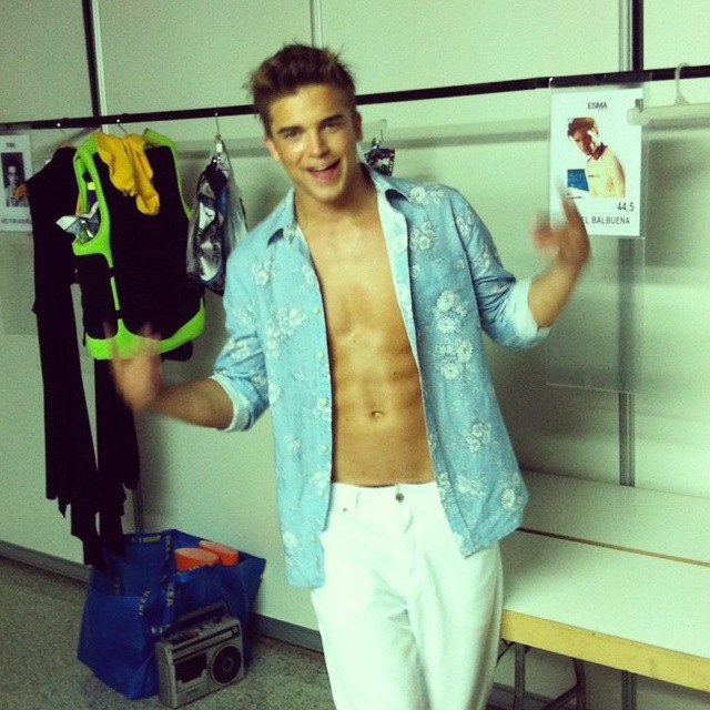 River Viiperi gets ready for a show backstage.