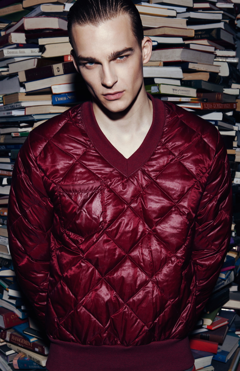 Thorben wears quilted pullover Martin Keehn.