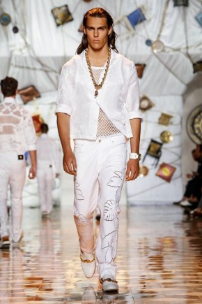 Versace Men Spring Summer 2015 Milan Fashion Week 015