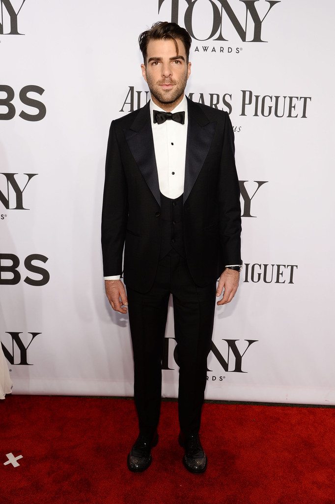 'Star Trek' actor Zachary Quinto goes solo, wearing a well-fit tuxedo with bow-tie.