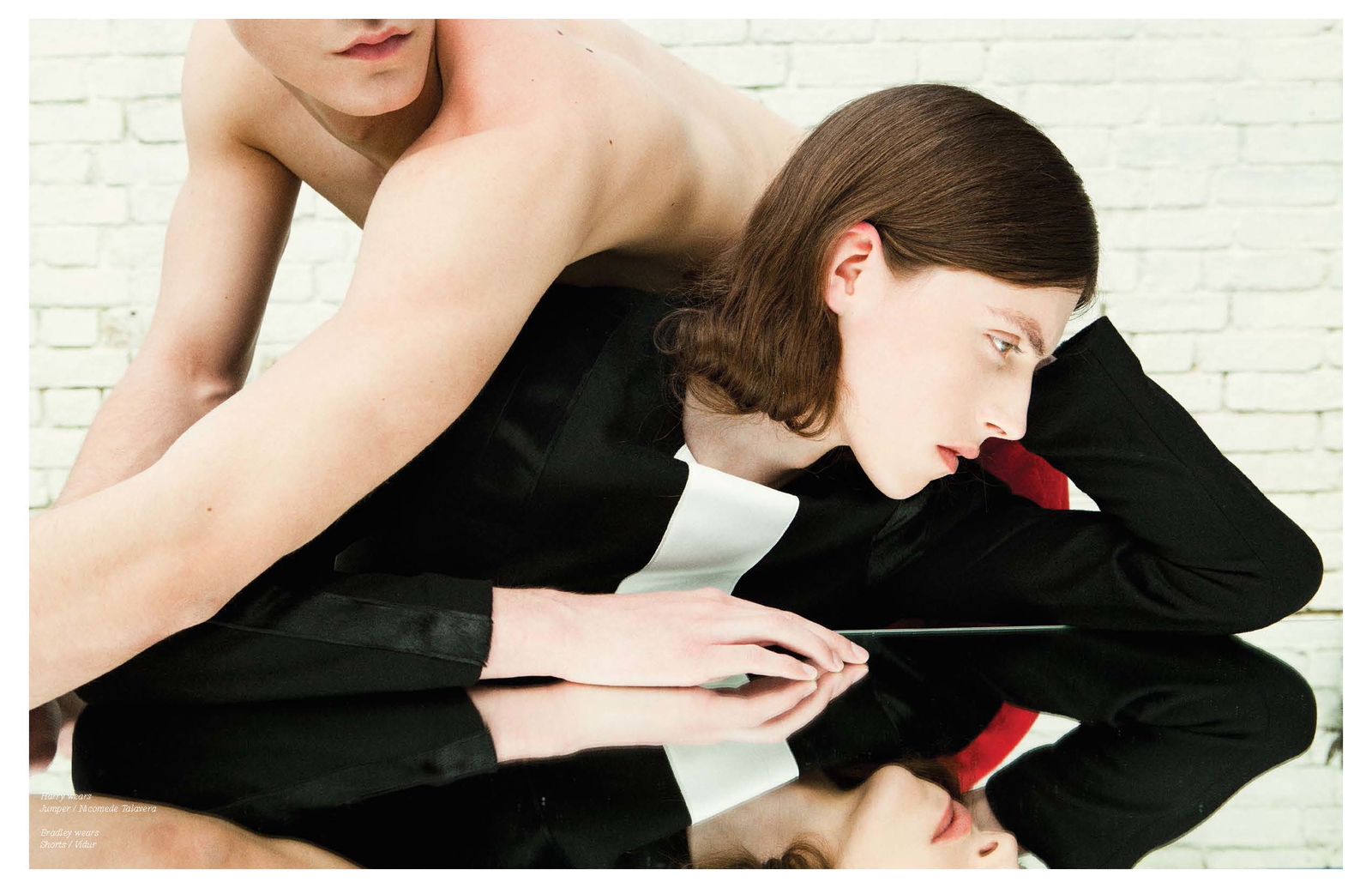 Harry Curran + Bradley Reed Play with Mirrors for Schön!