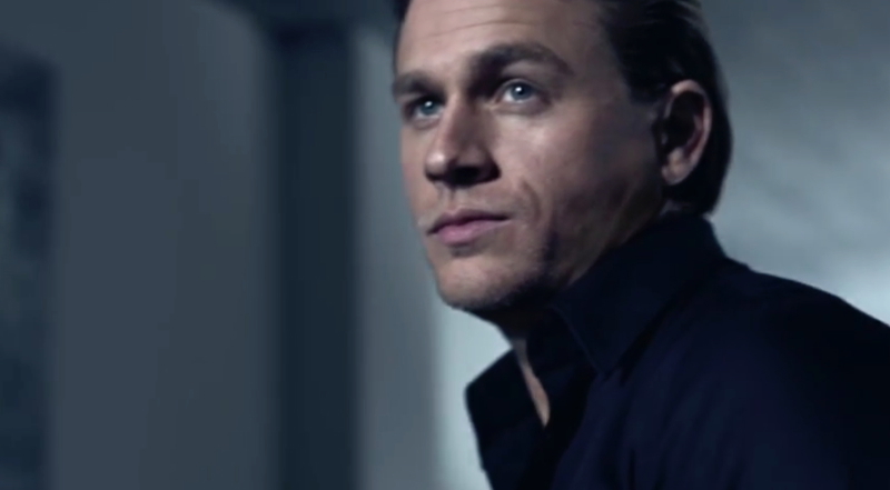 Charlie-Hunnam-Calvin-Klein-001