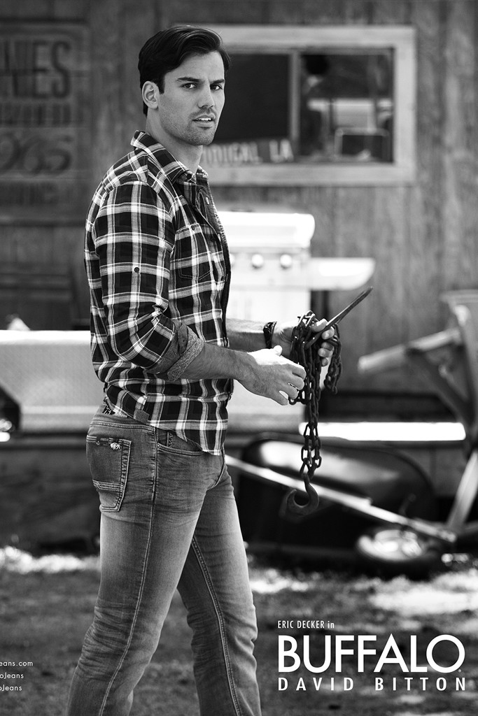 Eric Decker Back in the Spotlight with Buffalo Fall 2014 Ad Campaign