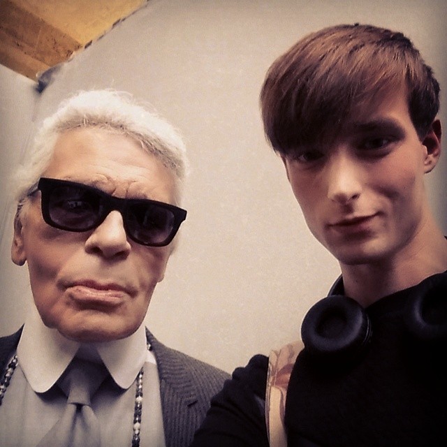 Laurie Harding poses for a photo with Karl Lagerfeld.