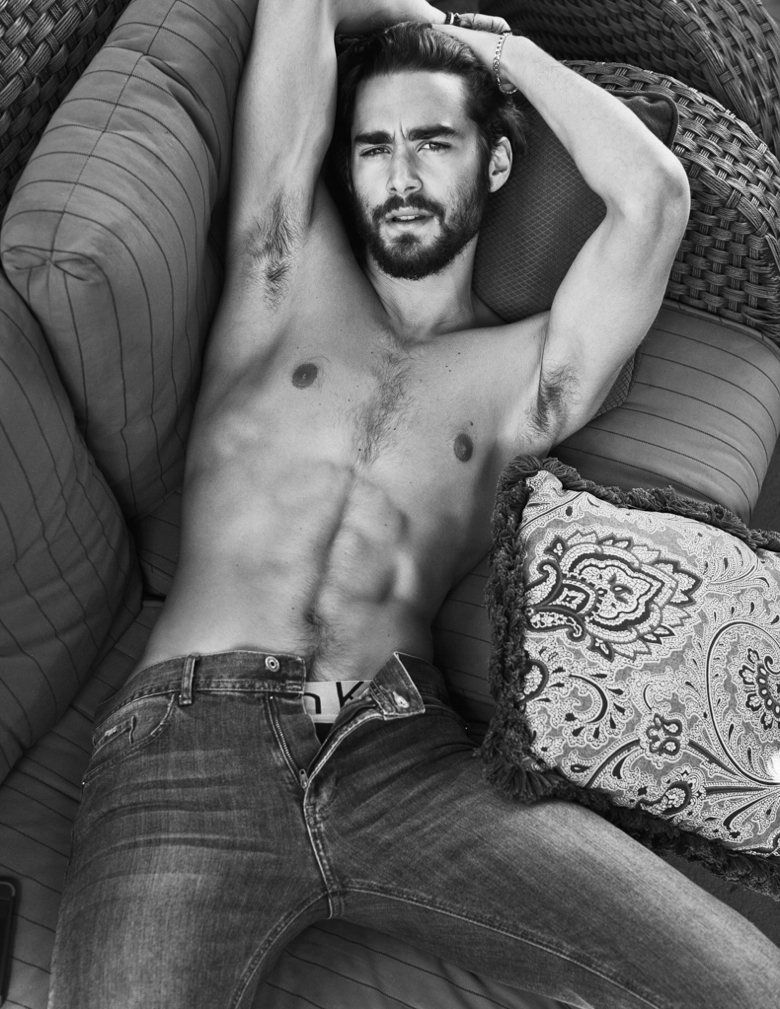 Nicolas-Simoes-Model-006