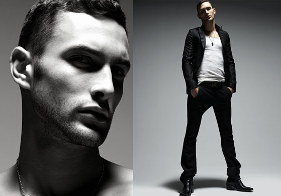 Noah Mills Model 001