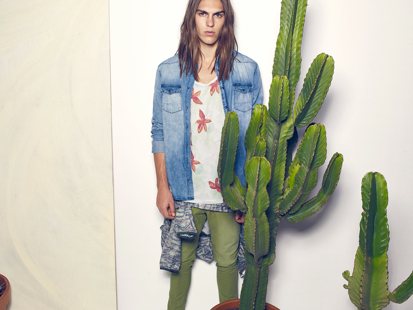 Travis Smith Dons Fun Summer Styles for Pull & Bear
