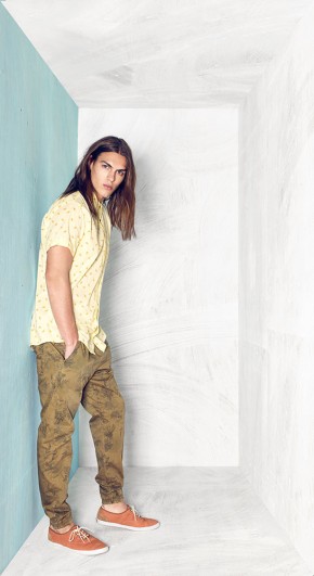 Travis Smith Dons Fun Summer Styles for Pull & Bear