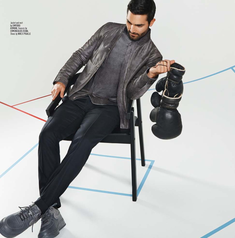 Tyler-Hoechlin-August-Man-2014-Photos-Teen-Wolf-005