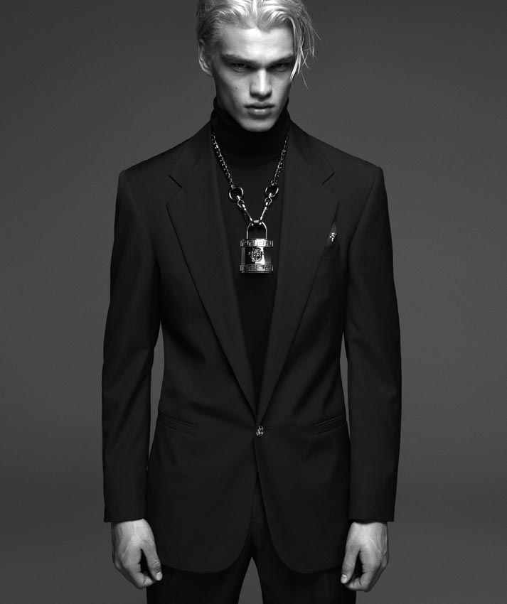 Versace-Fall-Winter-2014-Menswear-Campaign-006