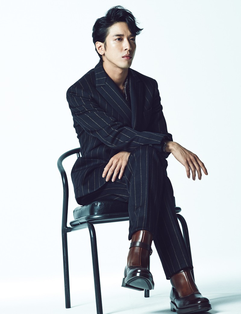 Yonghwa-Esquire4