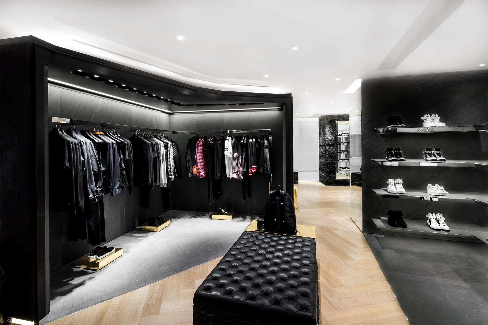 New Givenchy Store on Avenue Montaigne and Release of Limited HDG