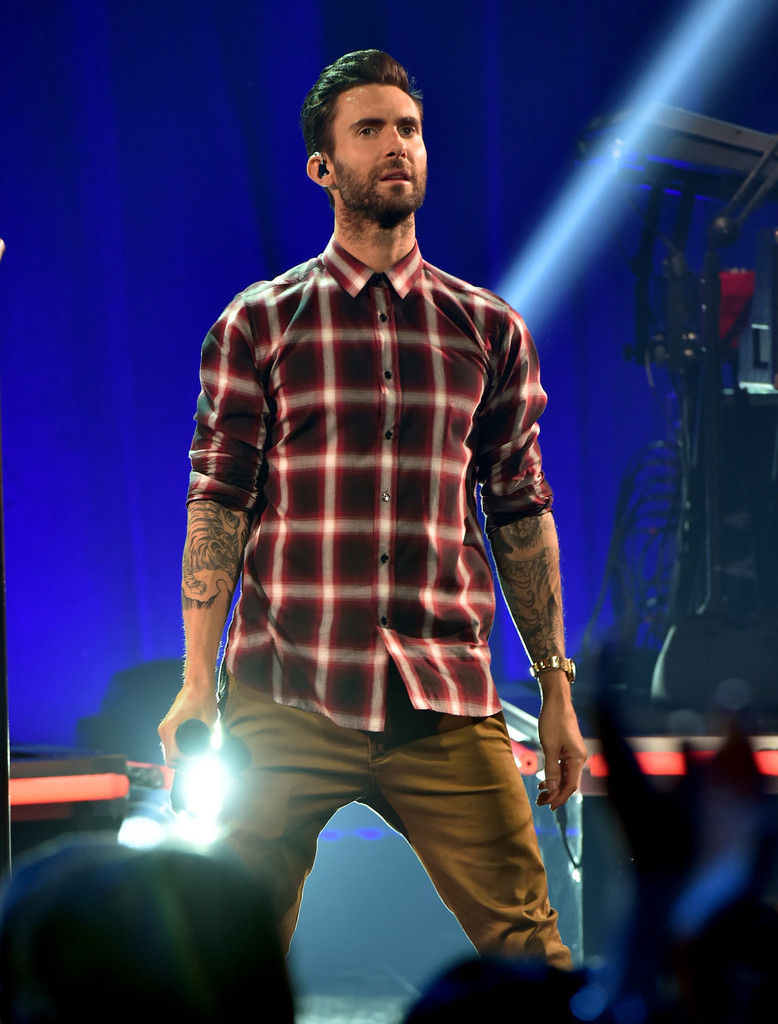 Adam Levine 001