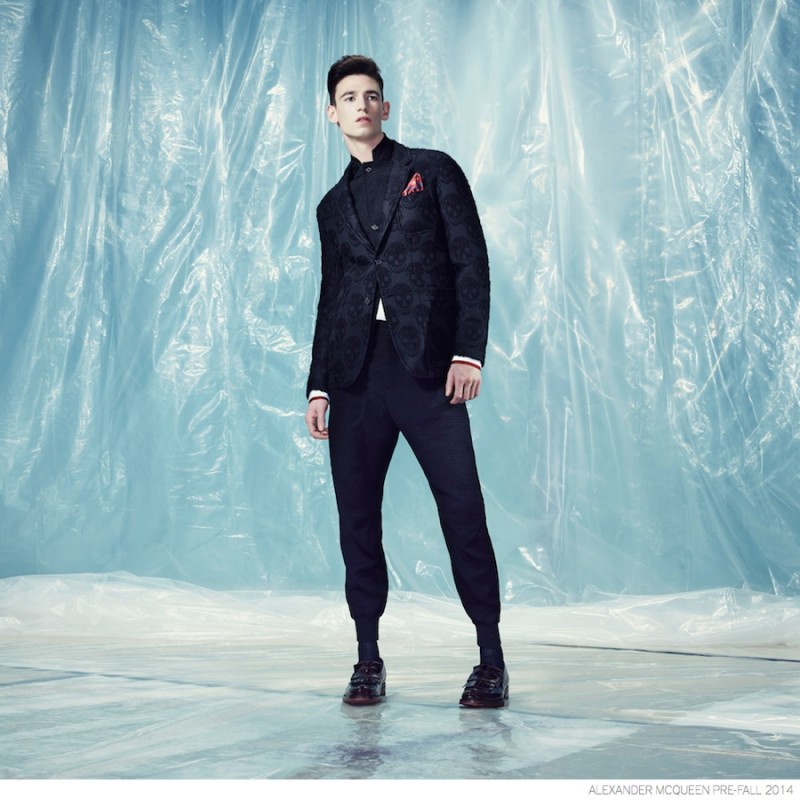 Alexander-McQueen-Pre-fall-2014-Look-Book-Elegant-Suiting-003