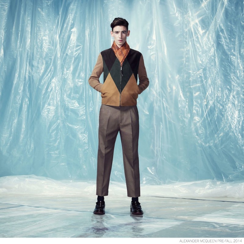 Alexander-McQueen-Pre-fall-2014-Look-Book-Elegant-Suiting-012