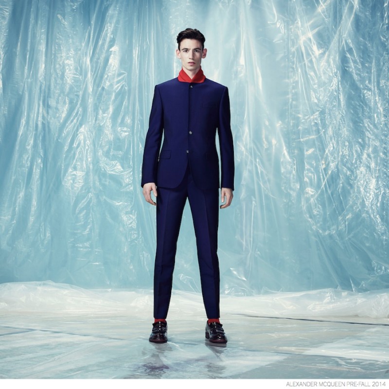 Alexander-McQueen-Pre-fall-2014-Look-Book-Elegant-Suiting-019