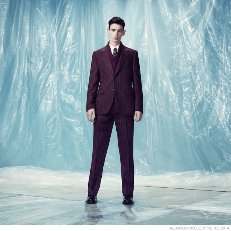 Alexander-McQueen-Pre-fall-2014-Look-Book-Elegant-Suiting-023