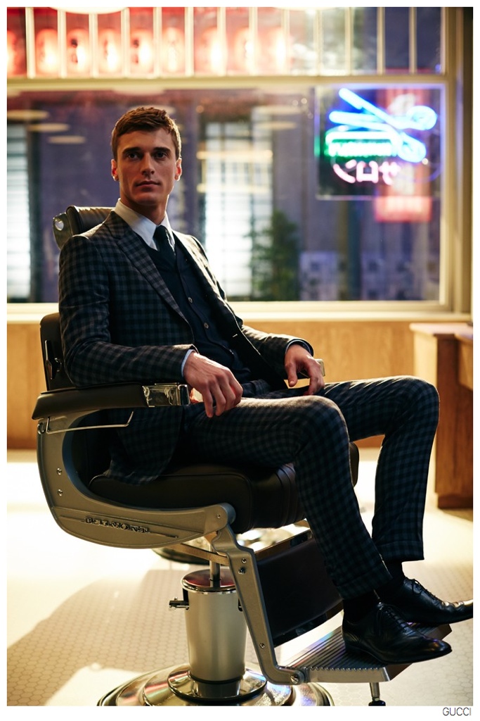 Gucci-Tailored-Suits-Clement-Chabernaud-003