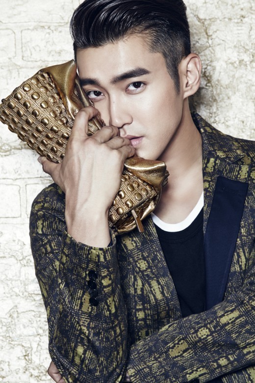 Choi Siwon Models Luxe New Bag Collection for Helianthus