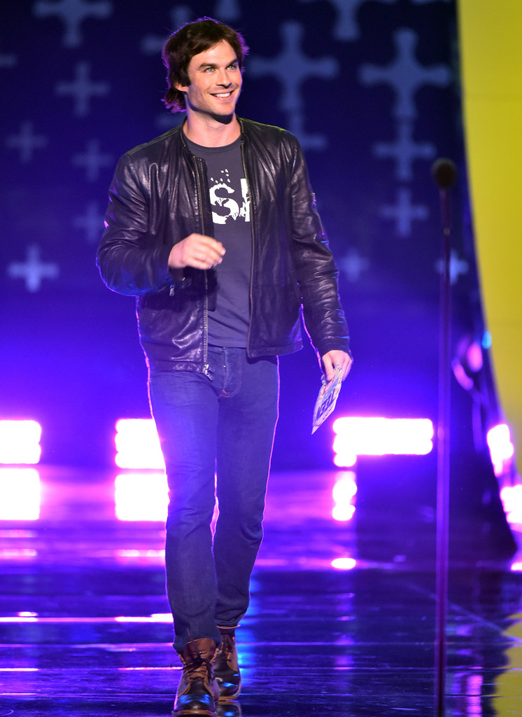 Ian Somerhalder pairs a simple graphic t-shirt with a leather jacket and jeans