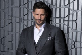 Joe Manganiello Splash 004