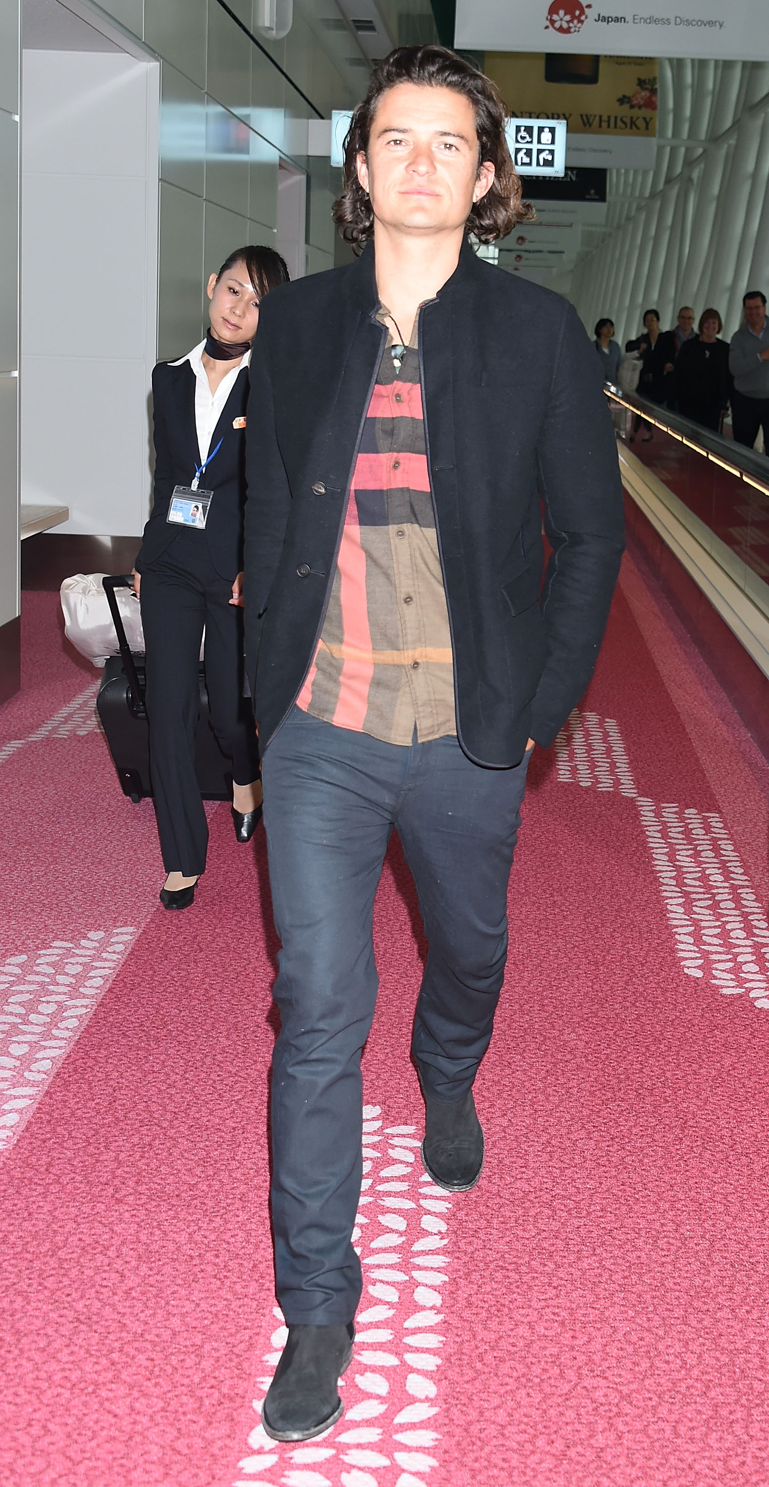 Orlando Bloom wearing Burberry in Tokyo 26 August 2014