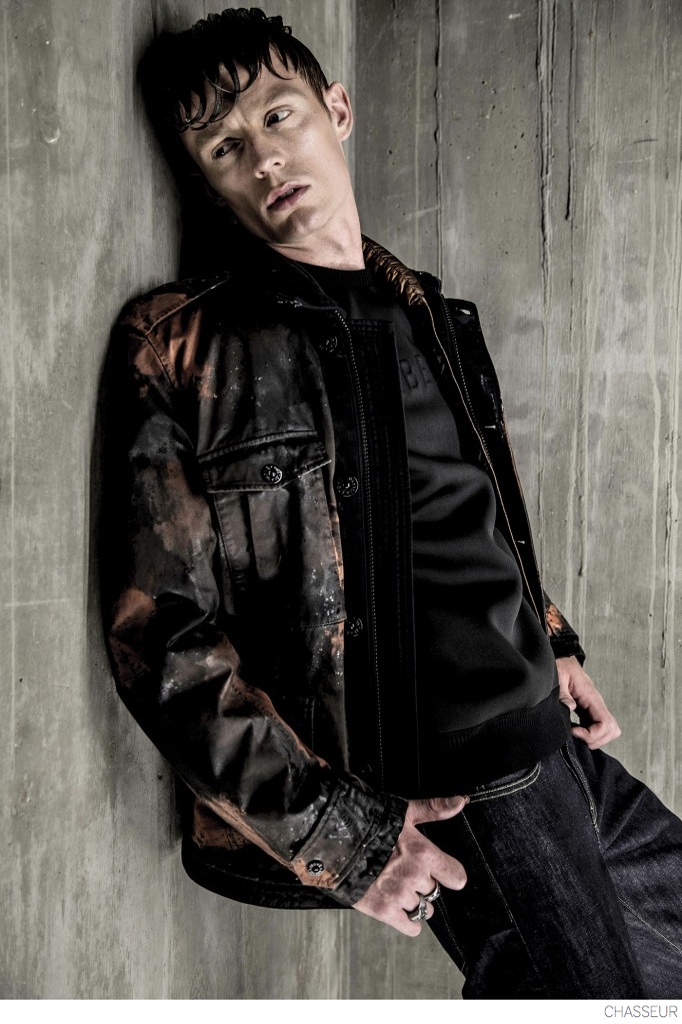 Robin-Van-der-Krogt-Model-Denim-Jeans-Leather-Jackets-Editorial-Style-010