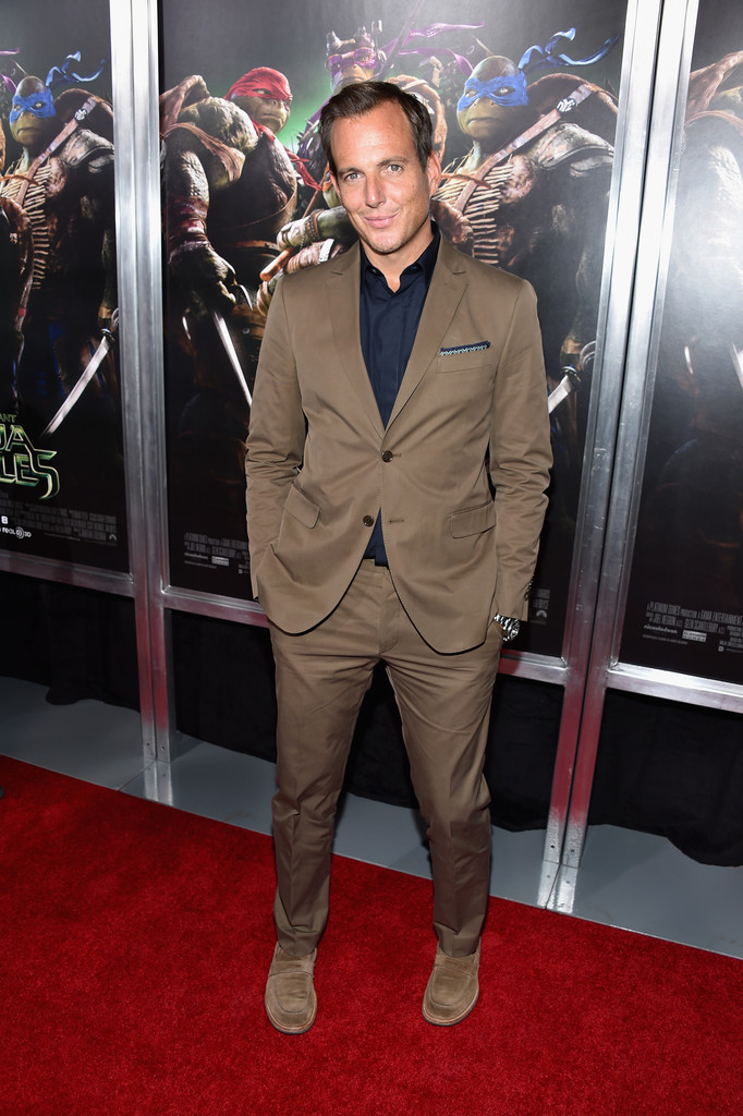 Will-Arnett-Brown-Salvatore-Ferragamo-Suit-002