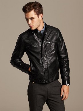 Francisco Lachowski Models Banana Republic's New Men's Fall 2014 Arrivals