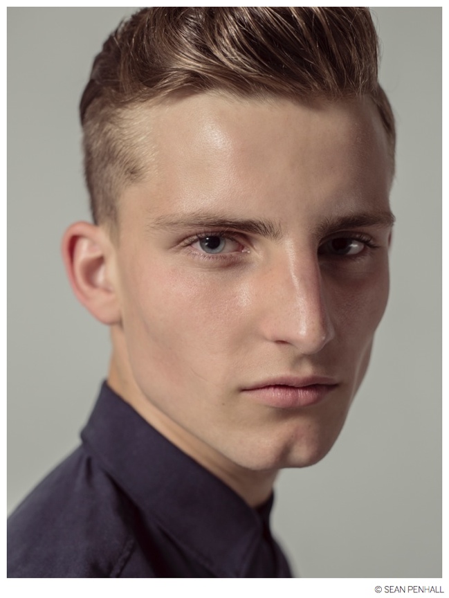 Andrew Hits the Studio with Photographer Sean Penhall – The Fashionisto