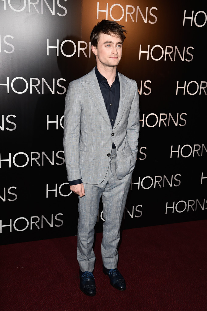 Daniel Radcliffe Wears Gray Dunhill Suit to ‘Horns’ Premiere