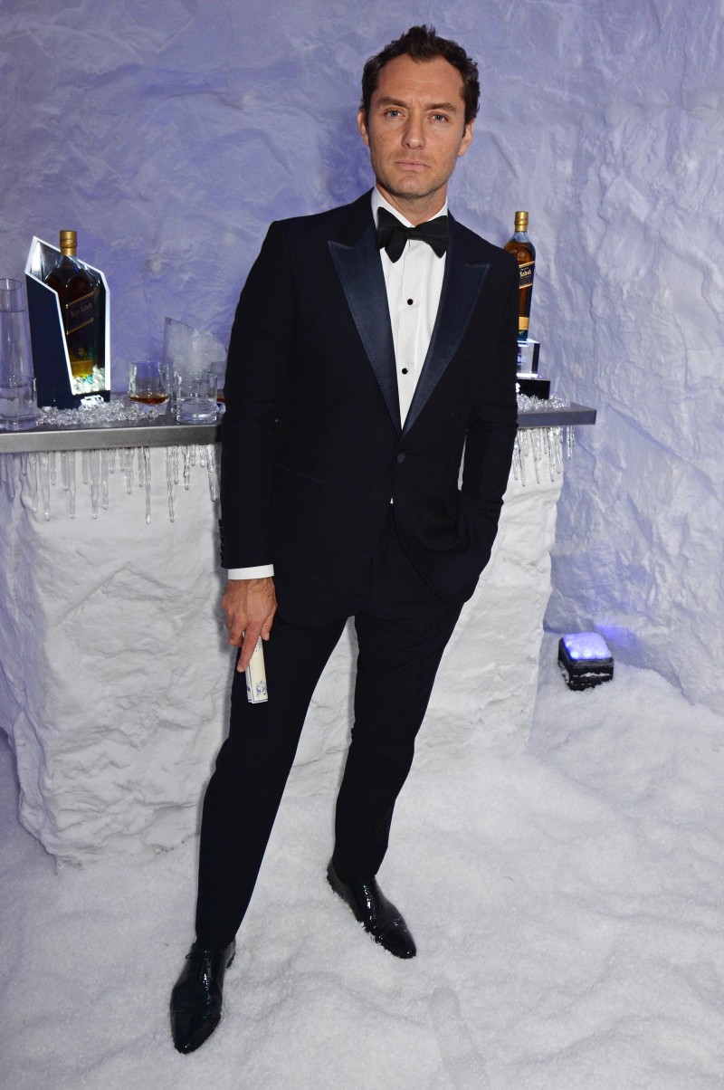 Jude Law was recently on hand as Johnnie Walker Blue Label presented 'A Journey to the Center of the Majestic Scene in Glass Merchant Taylors' Hall'. For the September 17th occasion, Law cleaned up in a striking tuxedo, complete with bow-tie.