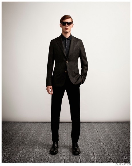 Louis Vuitton Highlights Sharp Suiting for Spring/Summer 2015 Tailoring ...