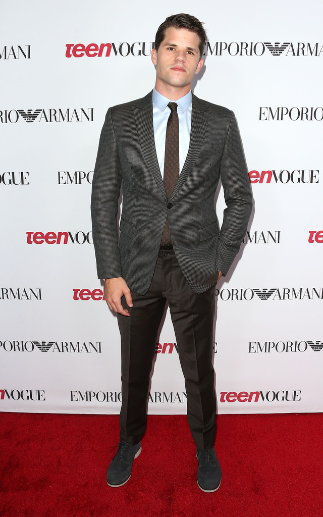 Actor Max Carver suited up nicely in a microprint suit for Teen Vogue's Young Hollywood Party in Beverly Hills, California. Carter dressed up a slim suit by successfully mixing patterns for a sharp finish.