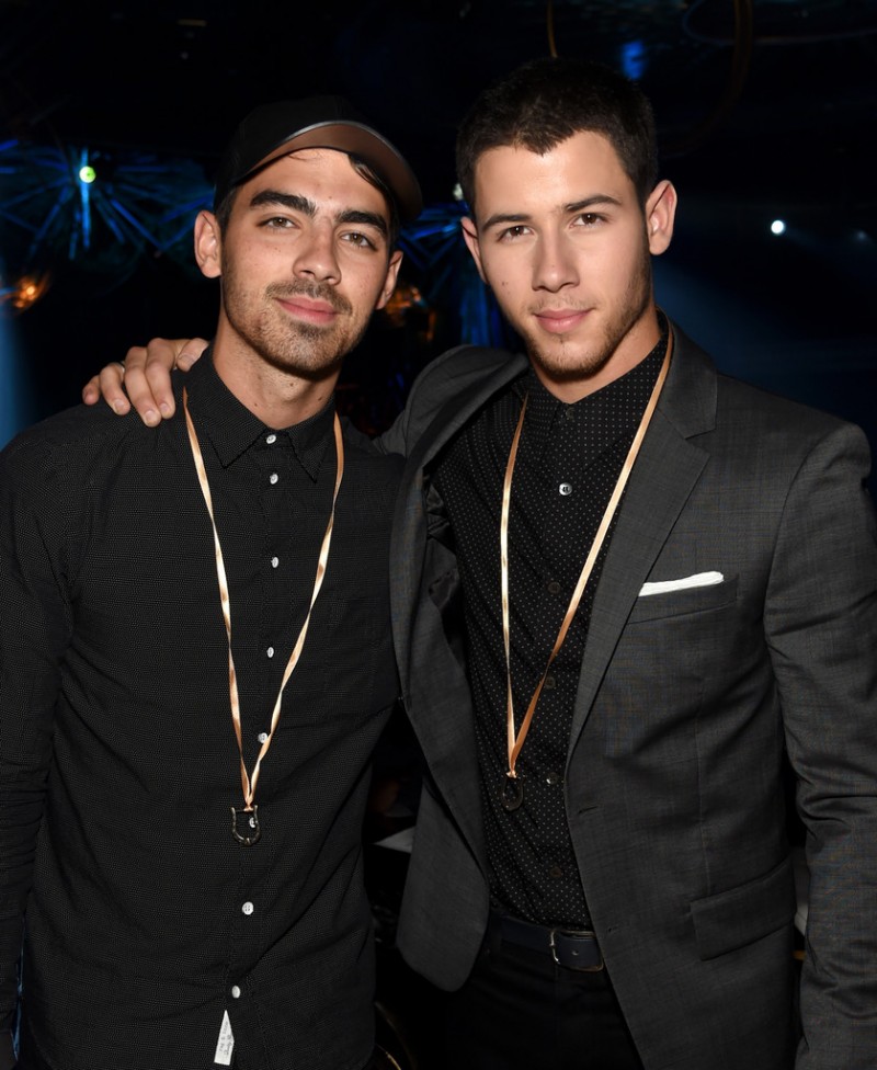 Nick-Joe-Jonas-002