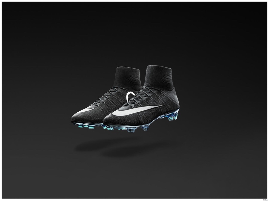 Cristiano-Ronaldo-NIKE-CR7-003