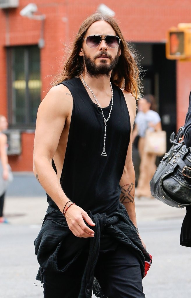 Jared-Leto-Black-Fashions-002